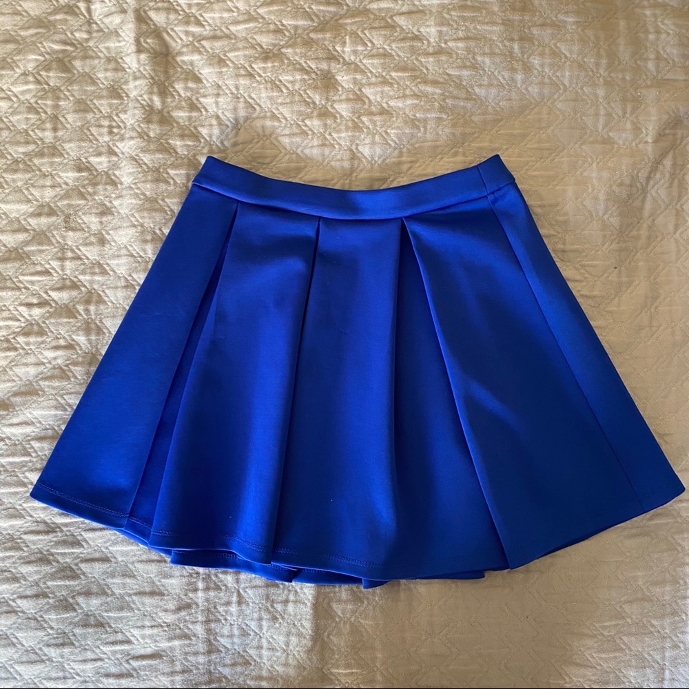 Forever 21 Pleated Navy Blue Skirt - Medium
